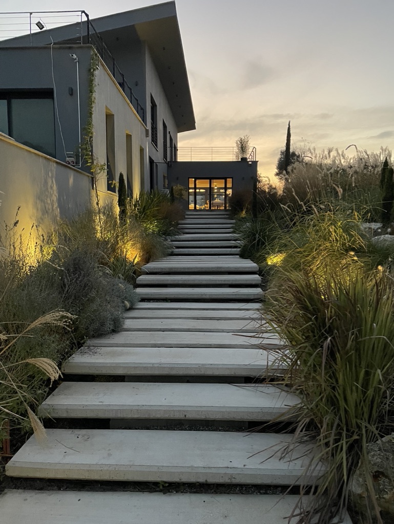 HUS Winery at sunset